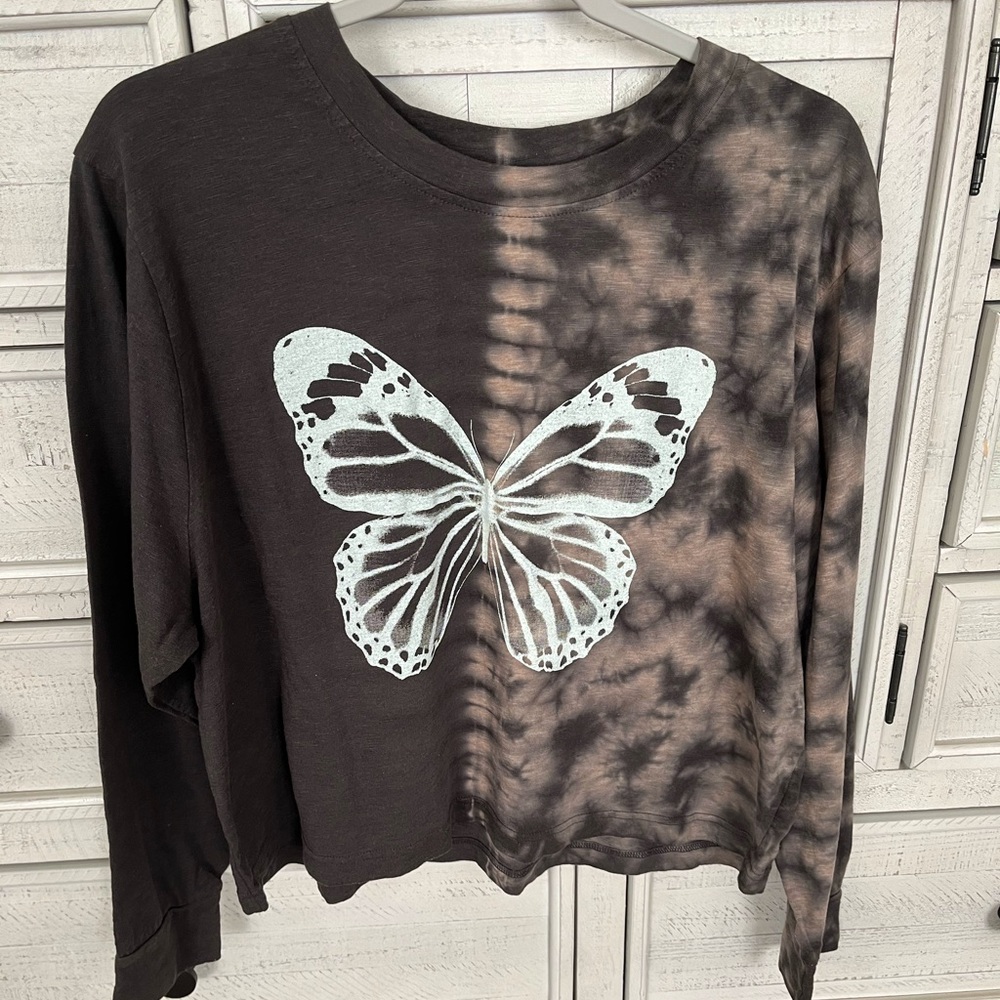 Women’s long sleeve